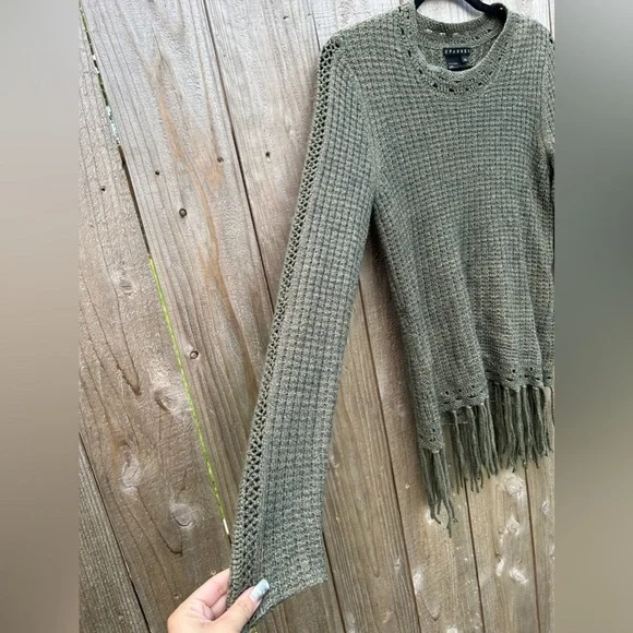 Green Knit Fringe Sweater size medium fall winter tassel cozy rayon wool spanner - Picture 5 of 12